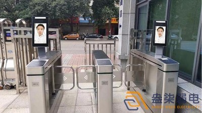 人臉識別門禁是怎么識別人臉圖像的呢？