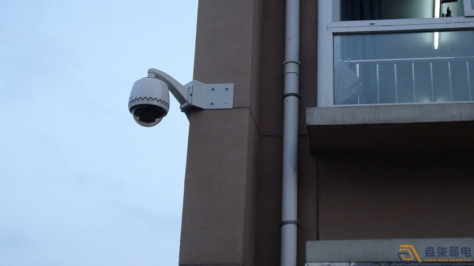 智能化小區(qū)安防建設(shè)中的四個到位什么？